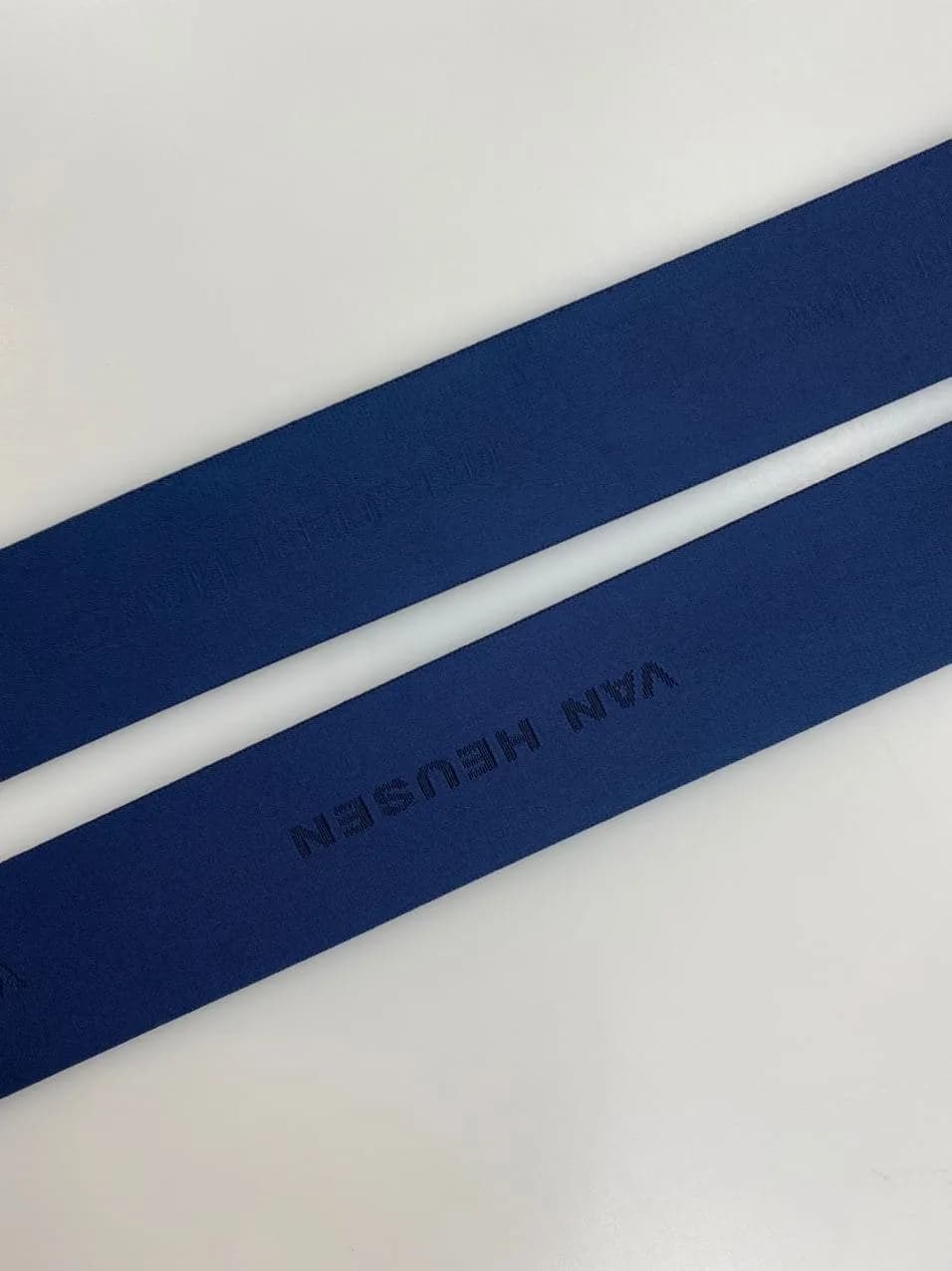 Резинка синяя Van heusen 4.5