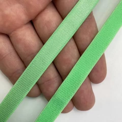 Бретелечная резинка нежно-зелёная 10 мм