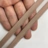 Отделочная резинка ажурная светло-коричневая 10 мм 1